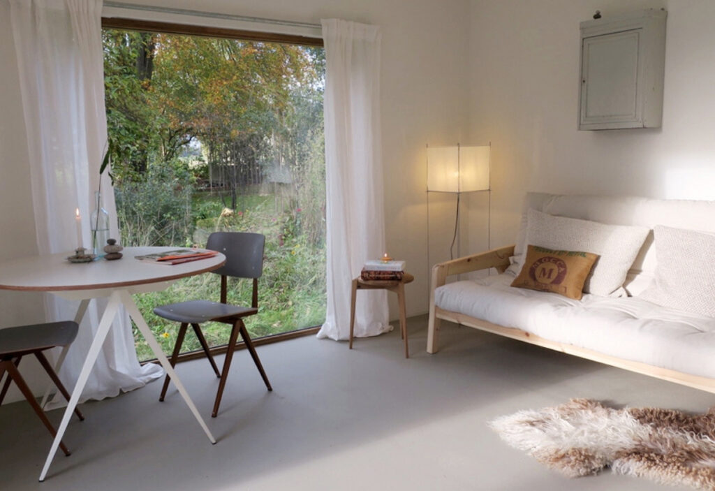 Stilte Retraite in een Tiny House living