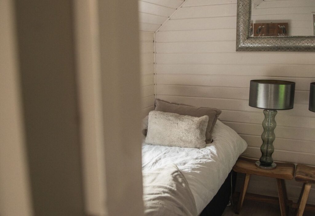 down to earth retraite bed