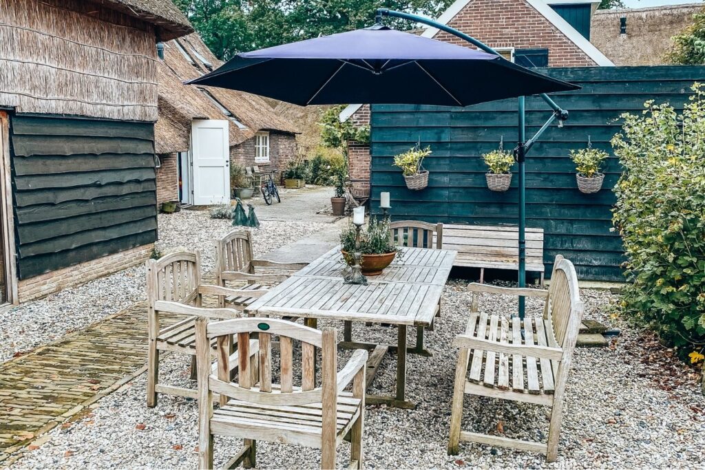 retraite in een luxe suite tuinzitje