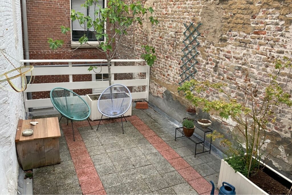 zen en yoga retraite binnentuin